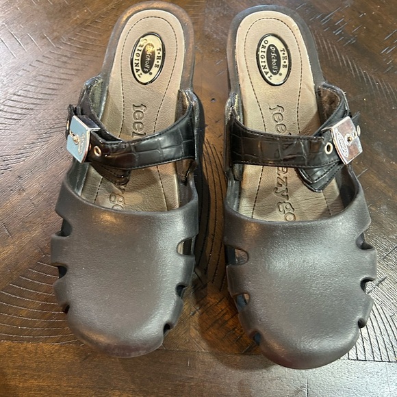 Dr. Scholl's Dance On Black Mules with Buckle Detail - Picture 1 of 6